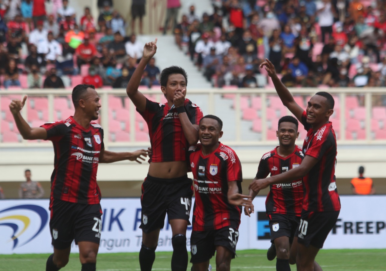 Persipura Menghancurkan Kalteng Putra di Laga Perdana Liga 2