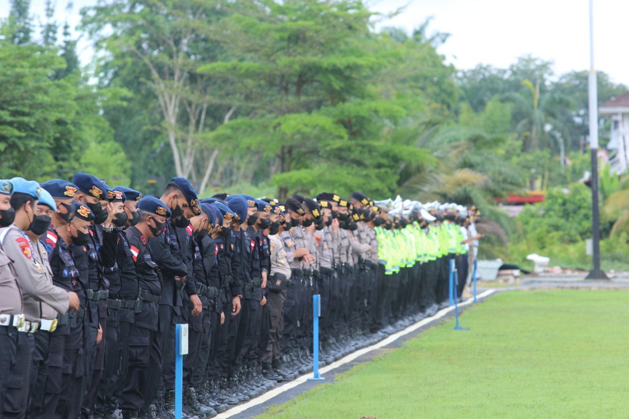 Dipimpin Kapolda Kalbar Apel Gelar Pasukan Operasi Zebra Kapuas 2022.