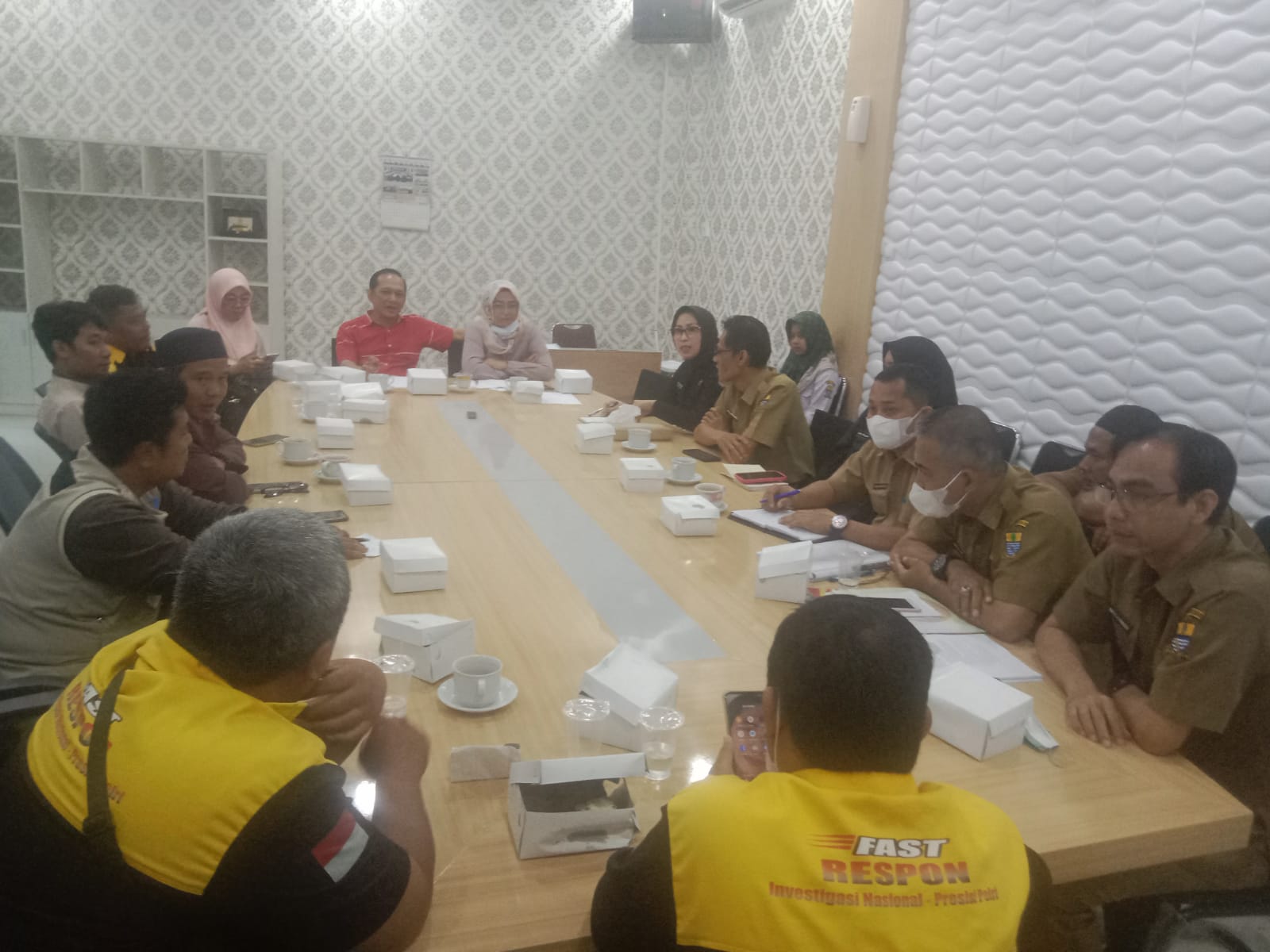 Ada Apa? Fast Respon dan Aktivis Anti Korupsi Cirebon Raya Minta Audensi Dengan Disdik Kota Cirebon