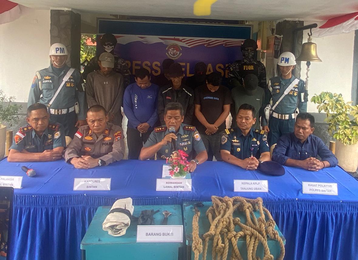 F1QR Lanal Bintan Dan Tim Satgas Gabungan TNI AL Amankan Pembajak Kapal Melintasi Perairan Bintan dan Batam