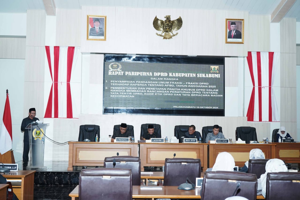 Ketua DPRD Sukabumi Beberkan Pandangan Umum Fraksi-Fraksi Saat Paripurna