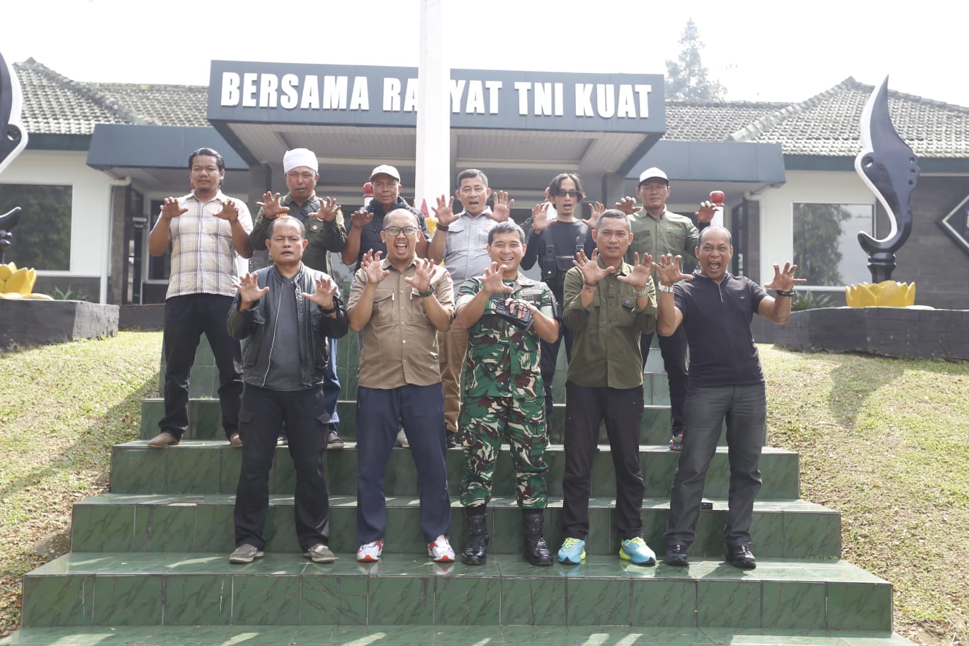 Coffe Morning Kodim 0607/Kota Sukabumi Bersama Insan Media Membangun Kemitraan Strategis