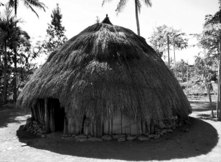 Ume Kbubu: Rumah Bulat Yang Multifungsi Asal Nusa Tenggara Timur